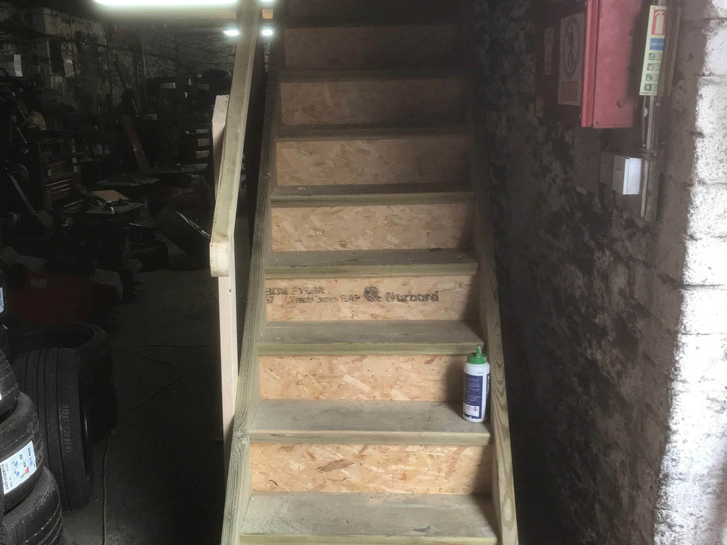 Mezzanine floor, stairs complete