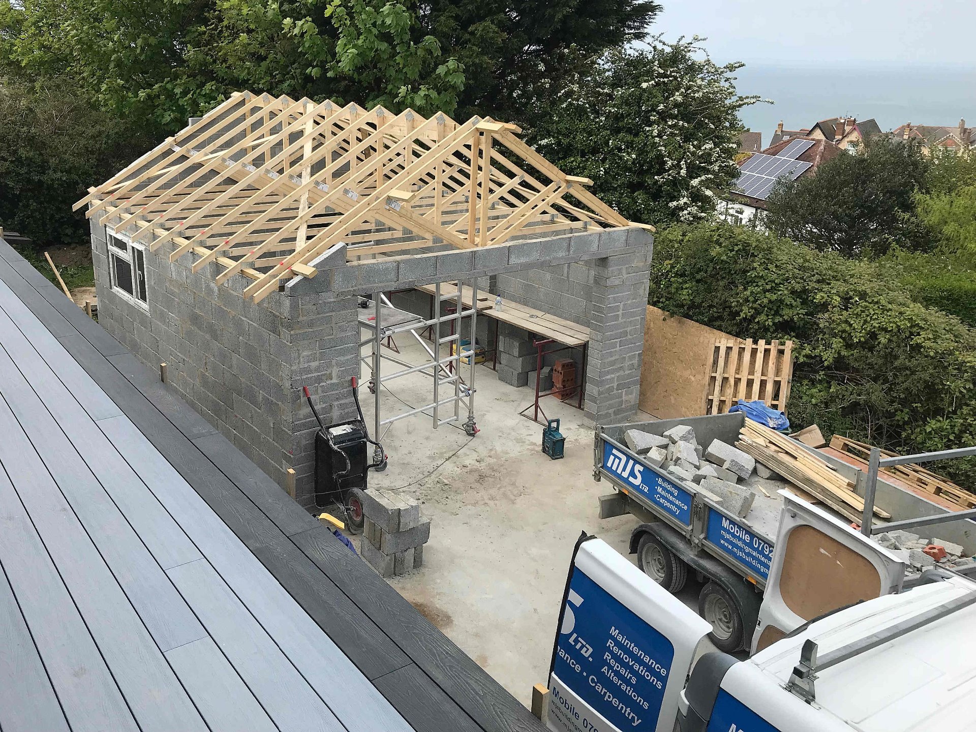 Detached large garage with slated pitched roof in North Devon